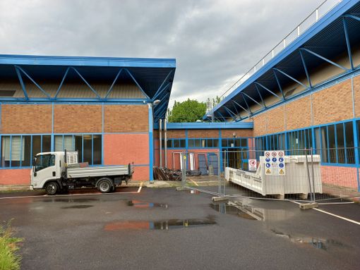 Cantiere in un istituto scolastico di Ivrea