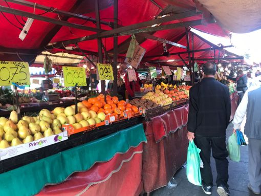 Stretta del Comune per garantire la pulizia a Porta Palazzo Stretta del Comune per garantire la pulizia a Porta Palazzo