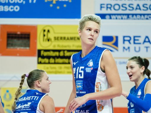 Atti vandalici sul portone del Duomo di Pinerolo: "Solidarietà al Vescovo e fiducia nelle forze dell'ordine"