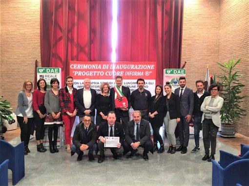 Beinasco, presentato il progetto “Cuore InForma” per l’installazione di 4 defibrillatori