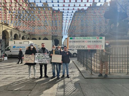 protesta polizia municipale a palazzo civico