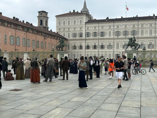 Riprese Lidia Poet in piazza Castello Riprese Lidia Poet in piazza Castello