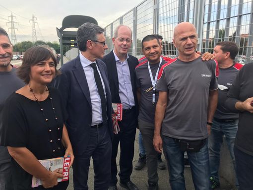 candidati dem ai cancelli Iveco candidati dem ai cancelli Iveco