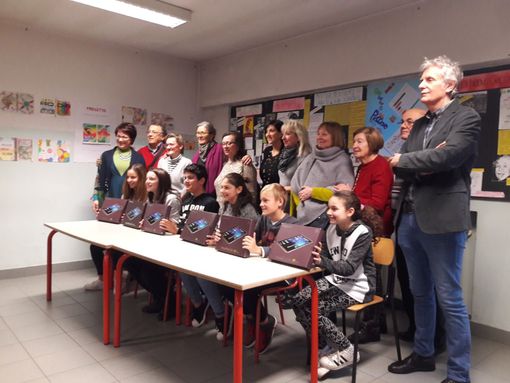 Sei tablet consegnati alla scuola Gobetti di Settimo Torinese