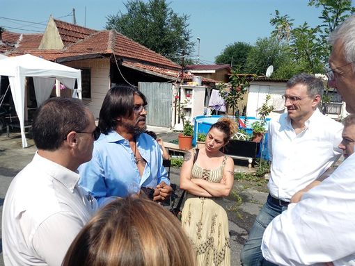 Commissione periferie a Torino: "Governo e Amministrazioni sui campi rom si sono sempre girati dall'altra parte" Commissione periferie a Torino: "Governo e Amministrazioni sui campi rom si sono sempre girati dall'altra parte"