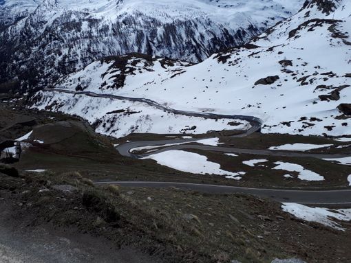 Proseguono i lavori per la riapertura della strada provinciale del Colle del Nivolet Proseguono i lavori per la riapertura della strada provinciale del Colle del Nivolet