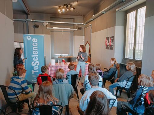 La scienza spiegata ai bambini? Da Off Topic si impara con il cibo grazie allo Science Brunch