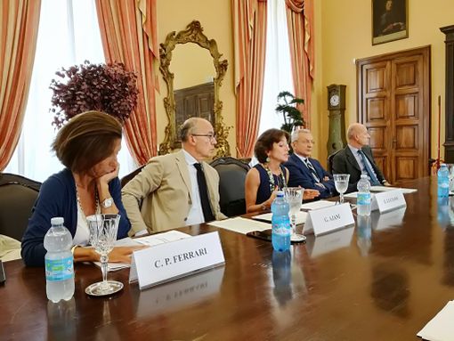 Imparare a domare i mercati nel lungo periodo? I manager tornano tra i banchi all'università di Torino Imparare a domare i mercati nel lungo periodo? I manager tornano tra i banchi all'università di Torino