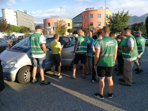 Amazon, protesta dei corrieri ad Avigliana durante i giorni del Prime Amazon, protesta dei corrieri ad Avigliana durante i giorni del Prime