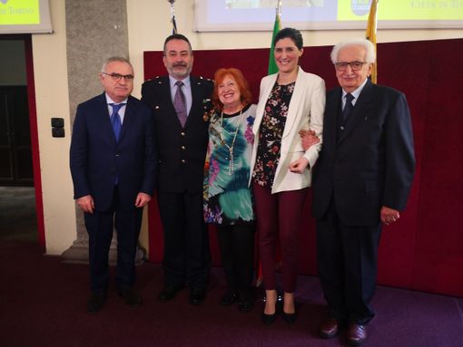 Nel 2019 a Torino 475 truffe, al via campagna contro i raggiri agli anziani Nel 2019 a Torino 475 truffe, al via campagna contro i raggiri agli anziani