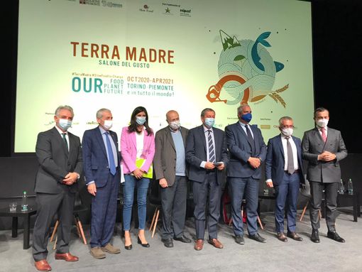 Terra Madre Salone del Gusto chiude domani dopo 205 giorni e 1160 appuntamenti Terra Madre Salone del Gusto chiude domani dopo 205 giorni e 1160 appuntamenti