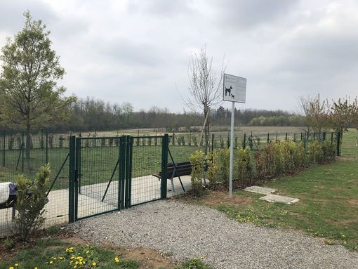 Nichelino, domani riaprono (con ingresso contingentato) le aree cani Nichelino, domani riaprono (con ingresso contingentato) le aree cani