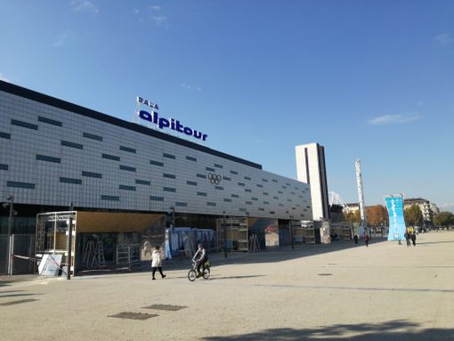 Il Palaolimpico Isozaki, oggi Pala Alpitour, realizzato dall'archistar giapponese in occasione dei Giochi 2006 Il Palaolimpico Isozaki, oggi Pala Alpitour, realizzato dall'archistar giapponese in occasione dei Giochi 2006