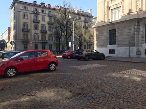 auto in coda ai varchi