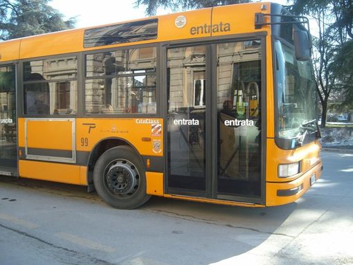 vecchio autobus