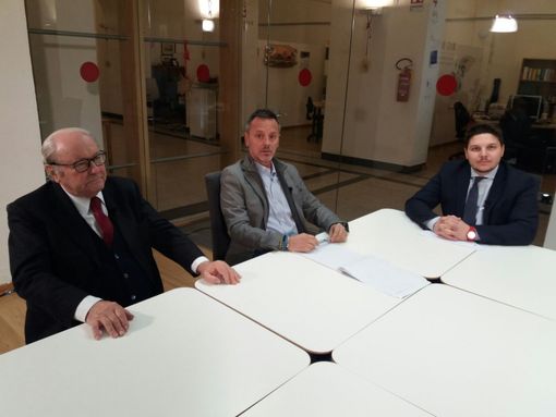 Reddito e posti di lavoro: tra nuovi poveri e Industria 4.0