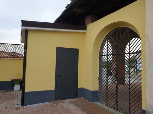 Favria, rinnovati i servizi igienici del cimitero Favria, rinnovati i servizi igienici del cimitero