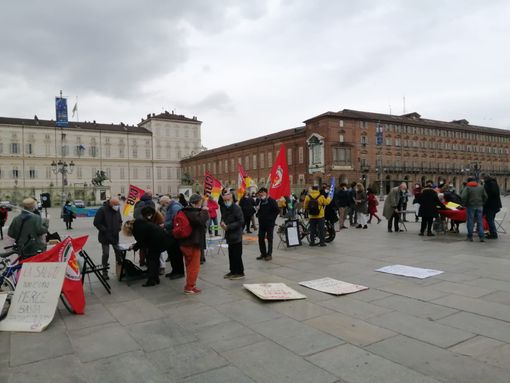 Contro il PUR il Movimento 4 Ottobre Contro il PUR il Movimento 4 Ottobre