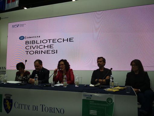 Le biblioteche civiche di Torino si "svecchiano" con il nuovo marchio e comunicazione