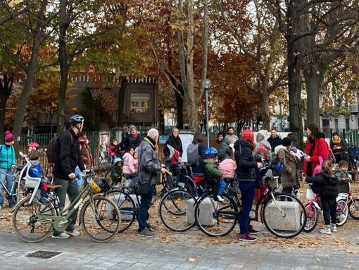 persone in bicicletta persone in bicicletta