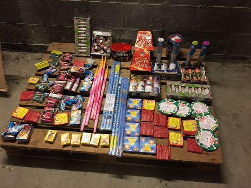 Botti proibiti, sequestro della polizia municipale a Torino