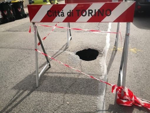 buca - foto d'archivio buca - foto d'archivio