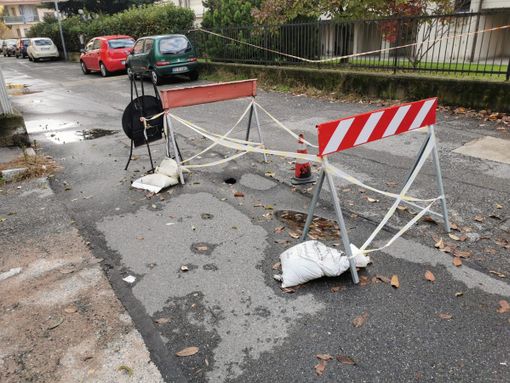 buche nel quartiere barca