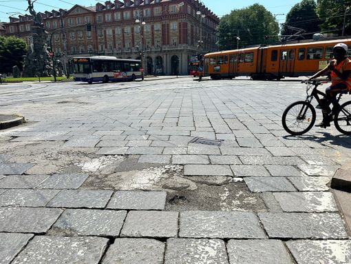 buche piazza statuto