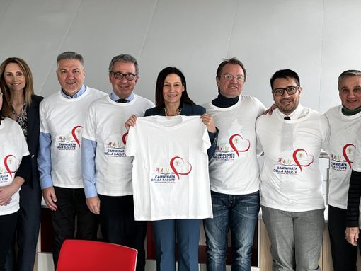 Torna la &quot;Camminata della salute&quot;, nuovi defibrillatori entrano nelle scuole