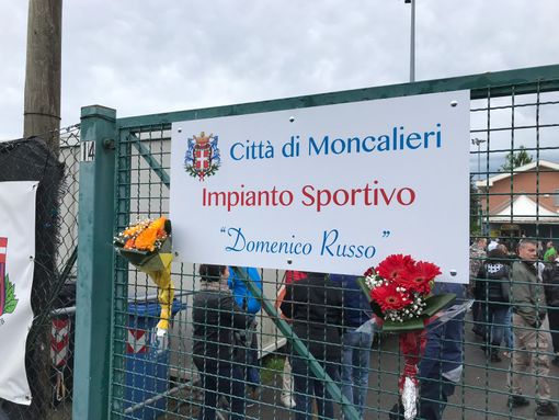 Moncalieri, intitolato il campo sportivo a Domenico Russo. Per non dimenticare la tragedia dell'Heysel (FOTO) Moncalieri, intitolato il campo sportivo a Domenico Russo. Per non dimenticare la tragedia dell'Heysel (FOTO)