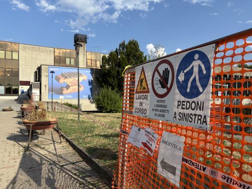 Partono i lavori nella sede della Circoscrizione 8: resterà chiusa un anno
