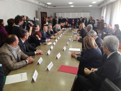 Da Saluzzo parte la lotta del Piemonte contro il caporalato nell'agricoltura Da Saluzzo parte la lotta del Piemonte contro il caporalato nell'agricoltura