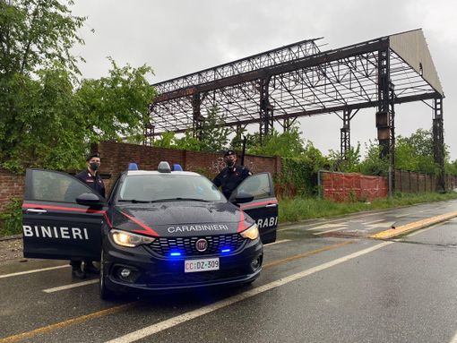 Donna senza fissa dimora partorisce nelle ex fonderie Mandelli di Collegno