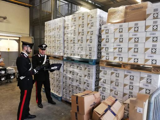 In trasferta da Napoli per rubare spumante pregiato: 2 persone denunciate a Rivalta