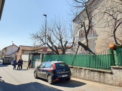 Settimo: donna scomparsa nel 2002, carabinieri cercano corpo a casa del marito Settimo: donna scomparsa nel 2002, carabinieri cercano corpo a casa del marito
