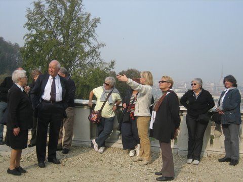 Guida turistica con visitatori Guida turistica con visitatori