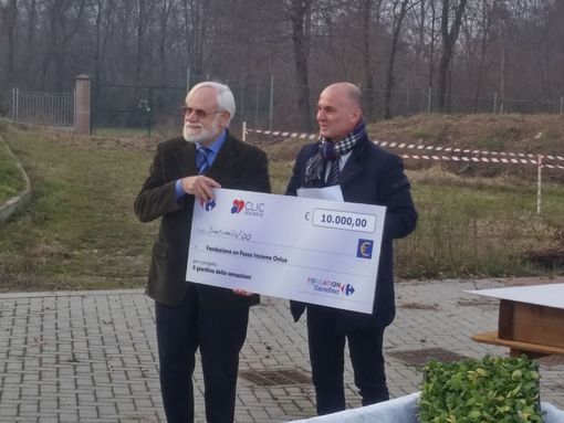 Alla Fondazione "Un Passo Insieme" il "Giardino delle sensazioni" grazie alla Fondazione Carrefour Alla Fondazione "Un Passo Insieme" il "Giardino delle sensazioni" grazie alla Fondazione Carrefour