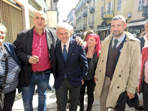 Chiamparino: "Su alcuni temi la convergenza con i 5 Stelle è possibile, sulla Tav molto meno" Chiamparino: "Su alcuni temi la convergenza con i 5 Stelle è possibile, sulla Tav molto meno"