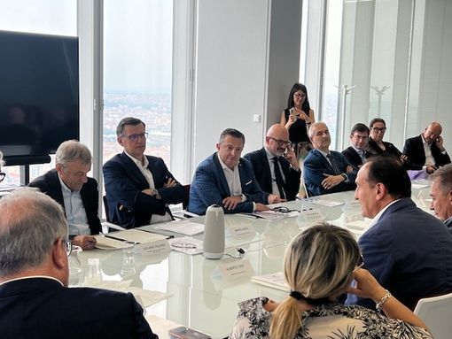 Incontro tra i vertici regionali di Confcommercio e la giunta Cirio Incontro tra i vertici regionali di Confcommercio e la giunta Cirio