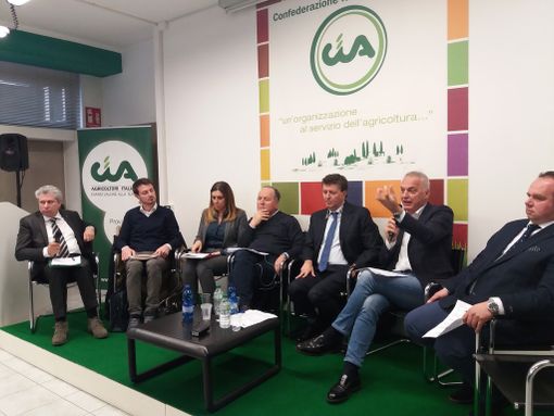 Rivedi qui la diretta di Confederazione italiana agricoltori e candidati politici a confronto Rivedi qui la diretta di Confederazione italiana agricoltori e candidati politici a confronto