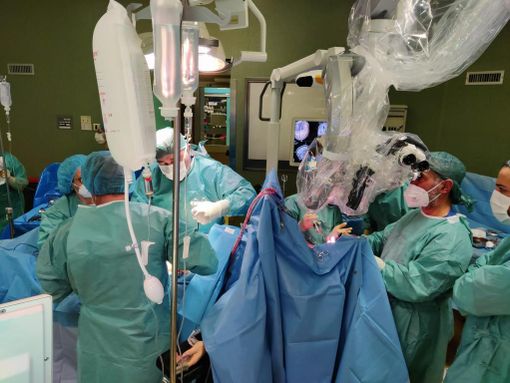 Eccezionale intervento d'urgenza per salvare mamma e figlia: storia a lieto fine all'Ospedale Molinette