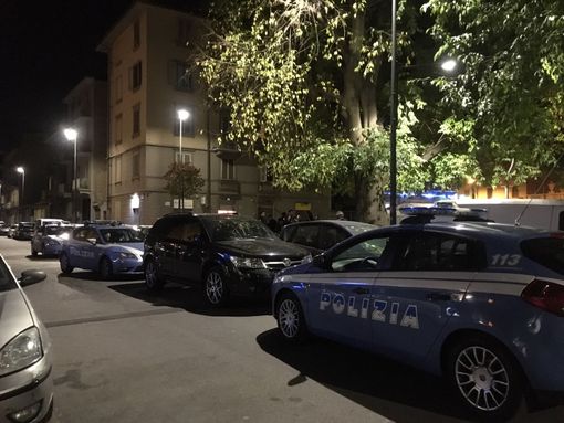 Barriera di Milano e spaccio: ieri sera controlli a sorpresa ai giardini Montanaro di corso Giulio Barriera di Milano e spaccio: ieri sera controlli a sorpresa ai giardini Montanaro di corso Giulio