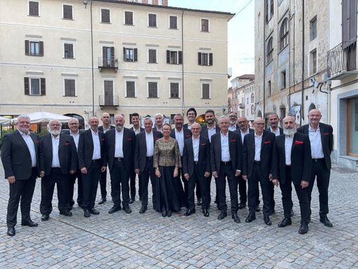 A Carignano il concerto di fine estate del coro del maestro Ettore Galvani A Carignano il concerto di fine estate del coro del maestro Ettore Galvani