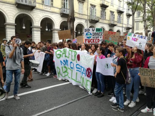 Immagine dei cortei di Fridays For Future a Torino