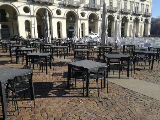 dehors - foto d'archivio