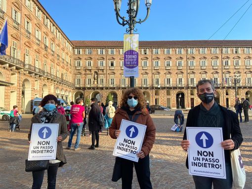 Diritti, Disabato-Carlevaris (M5s): “Approvare il ddl contro l’omobitransfobia e la misoginia per mettere fine ai crimini d’odio”