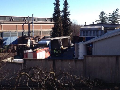 Infortuni: operaio schiacciato da pressa, rischia di perdere il braccio