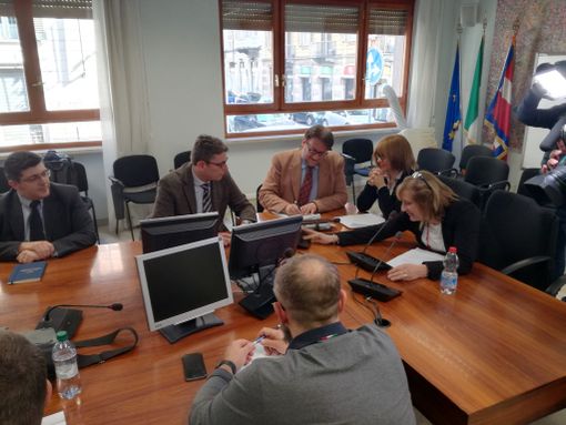 Embraco, il rebus per ora resta senza soluzione. Tutto rinviato a martedì Embraco, il rebus per ora resta senza soluzione. Tutto rinviato a martedì