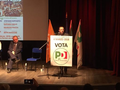 La solidarietà della politica all'ex senatore dem Stefano Esposito