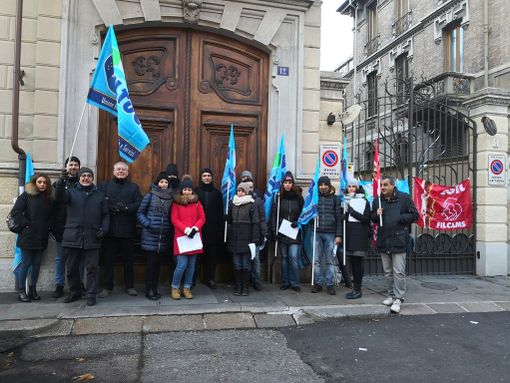 Da Eurofidi a Innolva: "Obbligati a trasferirci da Torino a Vicenza: per noi equivale a perdere il lavoro" Da Eurofidi a Innolva: "Obbligati a trasferirci da Torino a Vicenza: per noi equivale a perdere il lavoro"